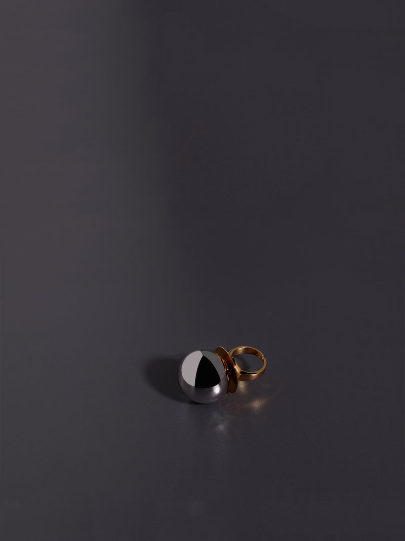ECL-AT SPHERE RING Gold & Silver