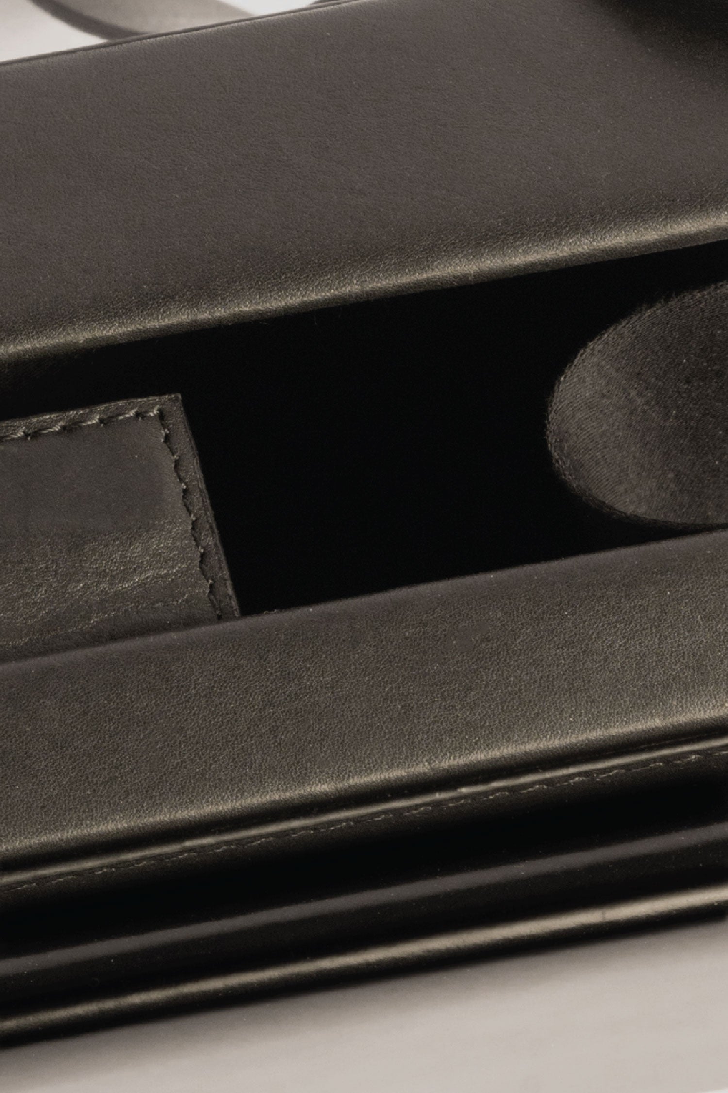 Box Sling - Black